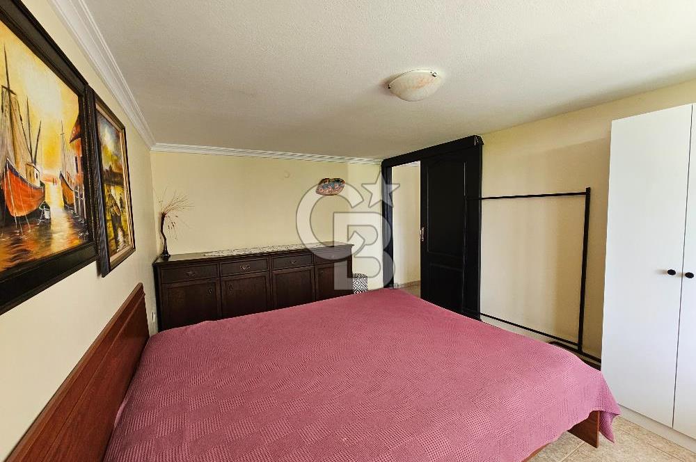 Cunda Mithatpaşa Mahallesi Denize 100m Kiralık Bahçe Katı Villa