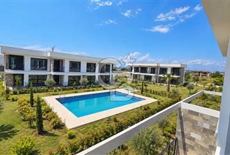 Ayvalık Altınova Havuzlu Site İçi Köşe Konum Satılık 2+1 Villa - 12 - 375347