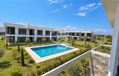 Ayvalık Altınova Havuzlu Site İçinde Satılık 2+1 Villa