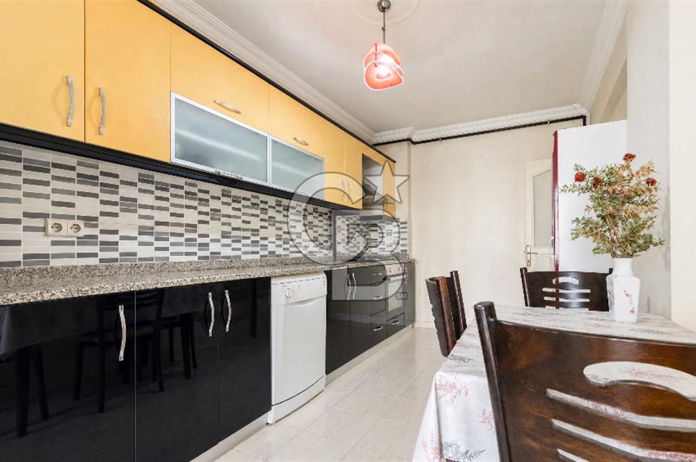MENDERES MERKEZDE ÖNÜ AÇIK 130 m² NET 3+1 SATILIK DAİRE