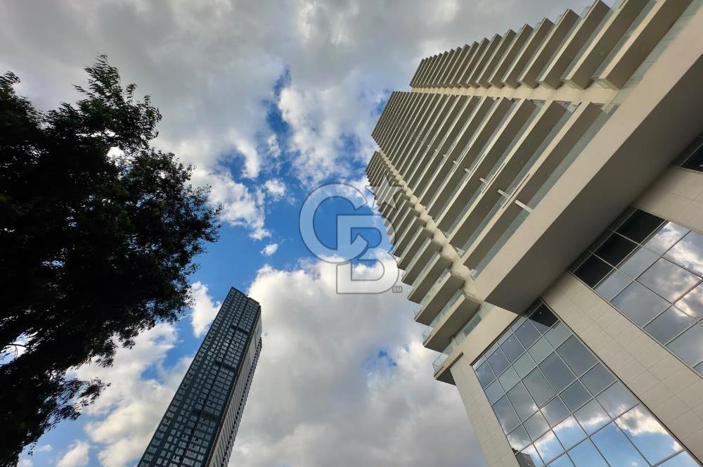 MEGAPOL İZMİR'DE 17. KATTA KDV AVANTAJLI SATILIK 1+1 BOŞ DAİRE!