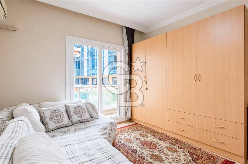 MENDERES MERKEZDE ÖNÜ AÇIK 130 m² NET 3+1 SATILIK DAİRE