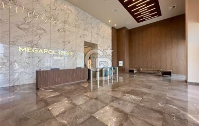 MEGAPOL İZMİR'DE 17. KATTA KDV AVANTAJLI SATILIK 1+1 BOŞ DAİRE!