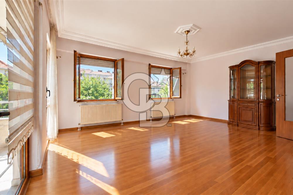 Ayvalık 150 Evler AVM ve Denize Yakın Satılık 3+1 Satılık Daire