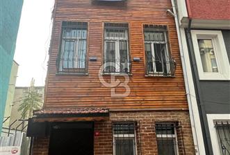 FATİH BALAT’TA TARİHİ DOKUSUYLA ÖNE ÇIKAN 3 KATLI SATILIK KÂRGİR BİNA - 4 - 375397