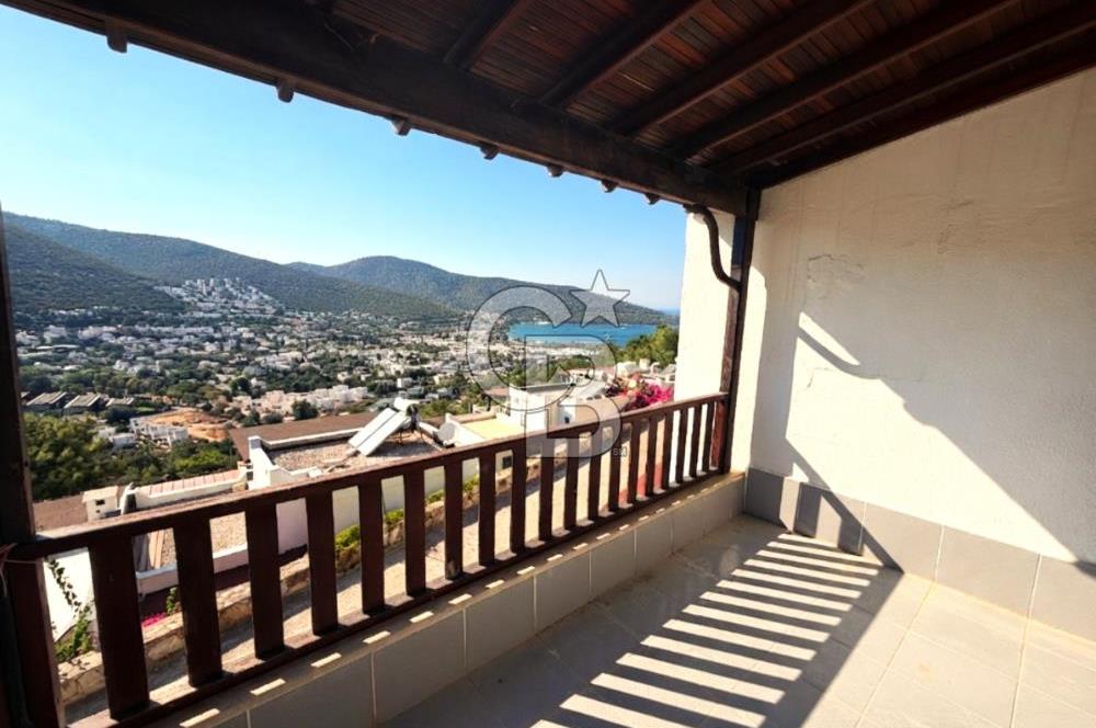 Bodrum Torba Satılık Tripleks Deniz Manzaralı Çift Daireli Villa