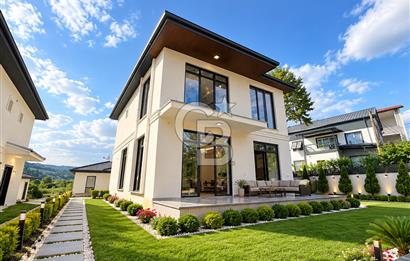 İZMİT SEPETÇİ BUTİK SİTE İÇİ SATILIK 5+2 TRİPLEKS MÜSTAKİL VİLLA