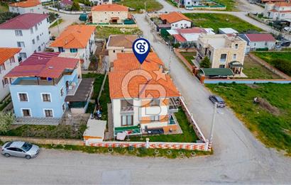 Foça Bağarası Kazım Dirik Mahallesinde Kiralık 2+1 Daire