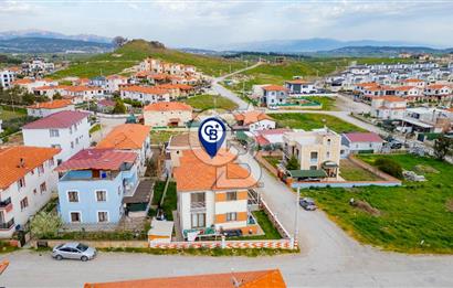Foça Bağarası Kazım Dirik Mahallesinde Kiralık 2+1 Daire