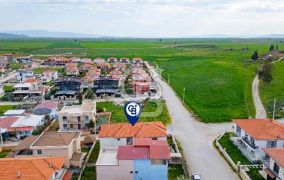 Foça Bağarası Kazım Dirik Mahallesinde Kiralık 2+1 Daire