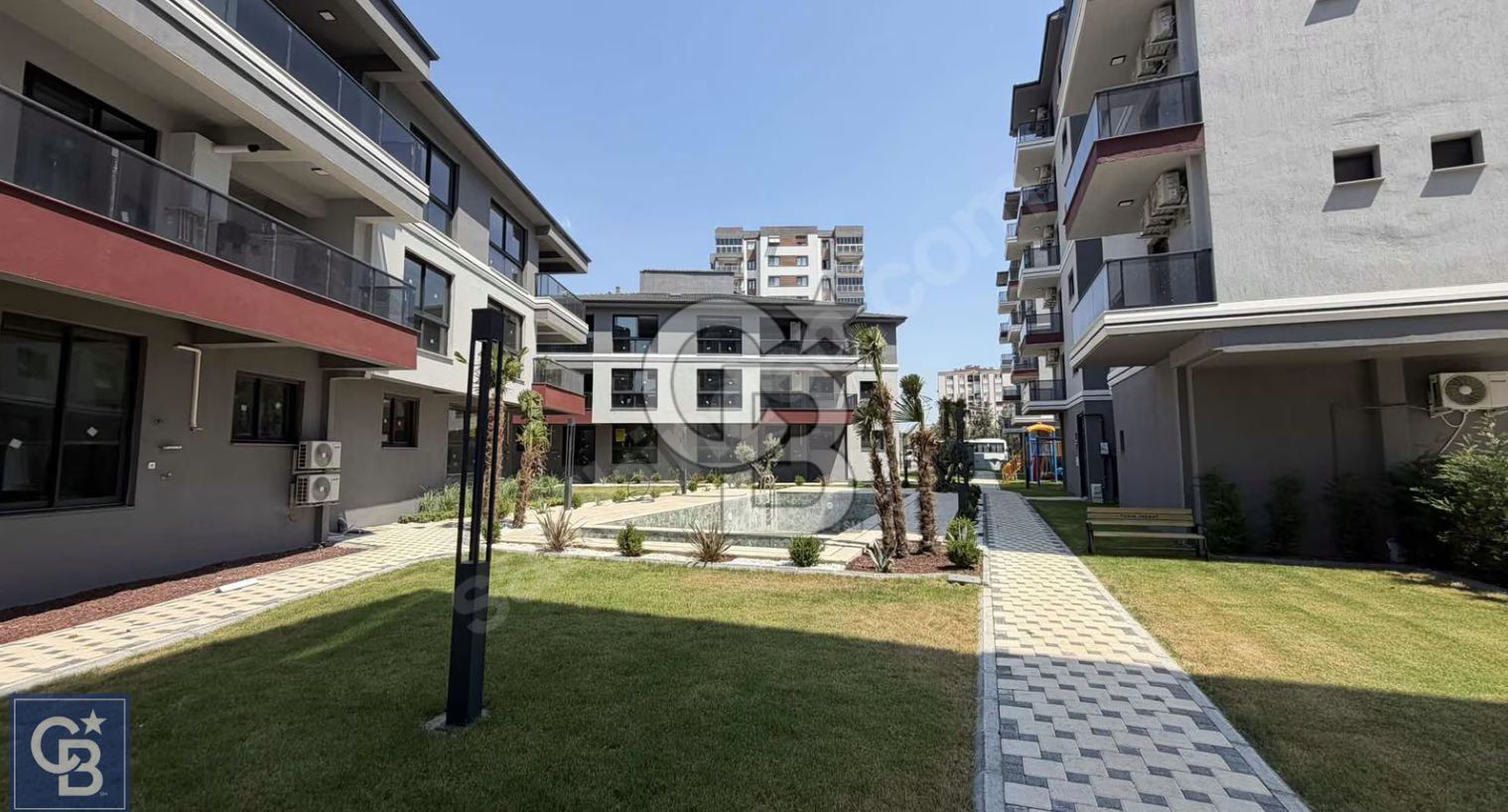 Torbalı Çiçek Park Sitesi'nde Cadde Üzeri Lüks 3+1 Satılık Daire