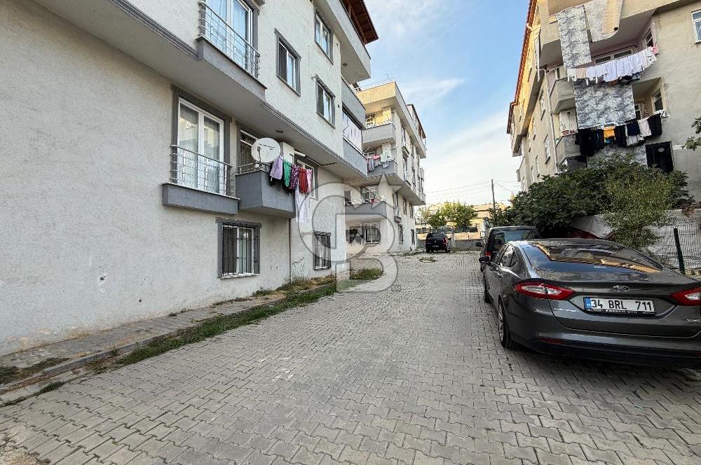 DARICA PİRİ REİS MAHALLESİNDE MERKEZİ KONUMDA 1+1 DAİRE