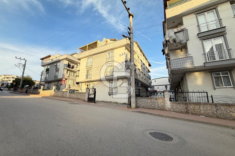 DARICA PİRİ REİS MAHALLESİNDE MERKEZİ KONUMDA 1+1 DAİRE