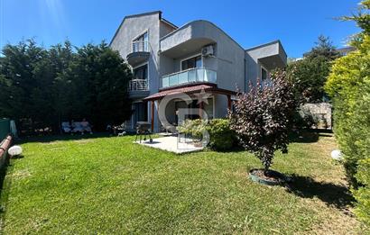 Mudanya Çağrışan'da Merkezi Konumda Geniş Bahçeli 5+1 Villa