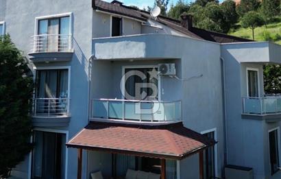 Mudanya Çağrışan'da Merkezi Konumda Geniş Bahçeli 5+1 Villa