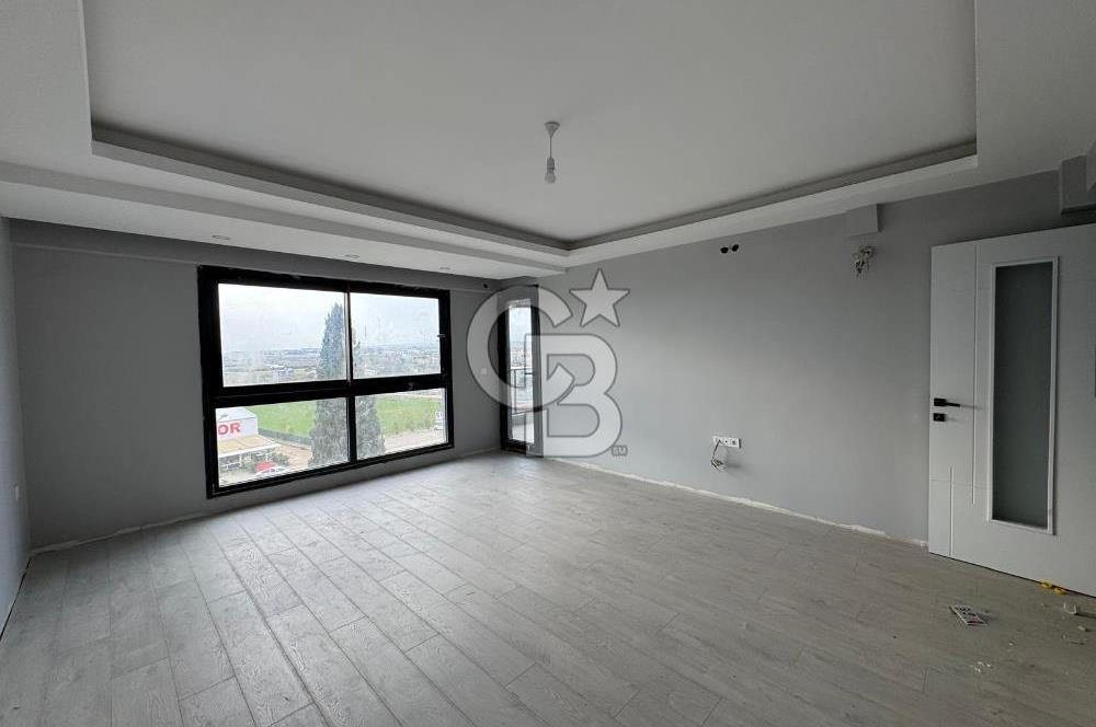 Torbalı Havuzlu Çiçek Park Sitesi'nde 3+1 Satılık Daire
