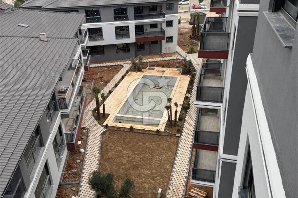 Torbalı Çiçek Park Sitesi'nde Cadde Üzeri Lüks 3+1 Satılık Daire