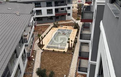 Torbalı Çiçek Park Sitesi'nde Cadde Üzeri Lüks 3+1 Satılık Daire