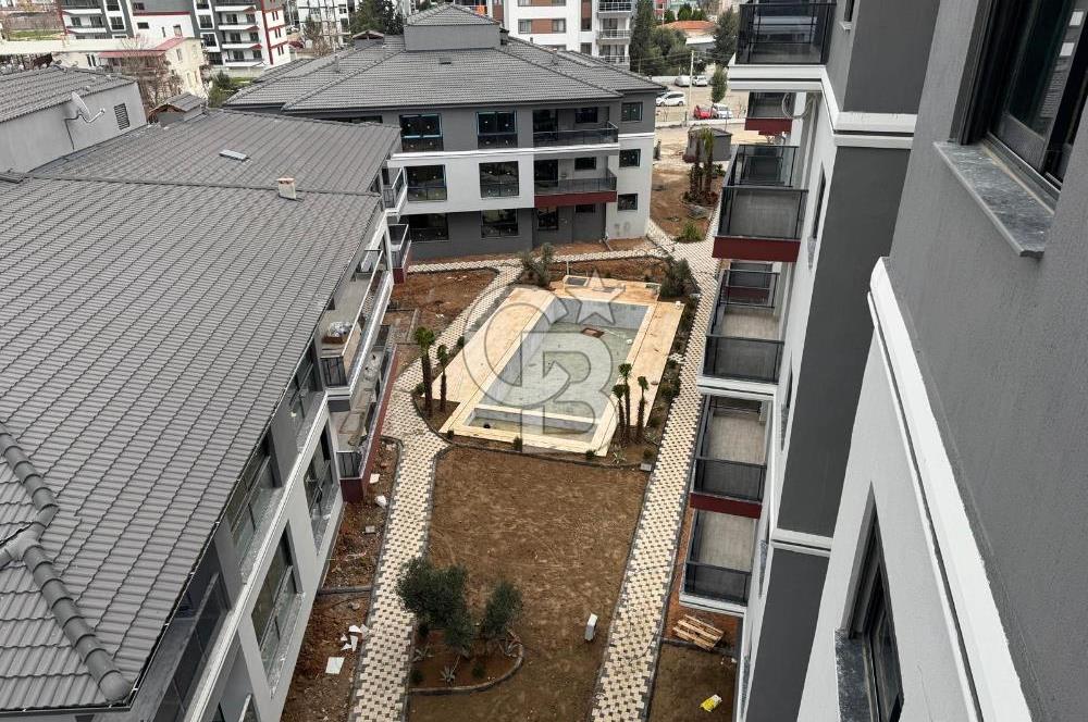 Torbalı Çiçek Park Sitesi'nde Cadde Üzeri Lüks 3+1 Satılık Daire