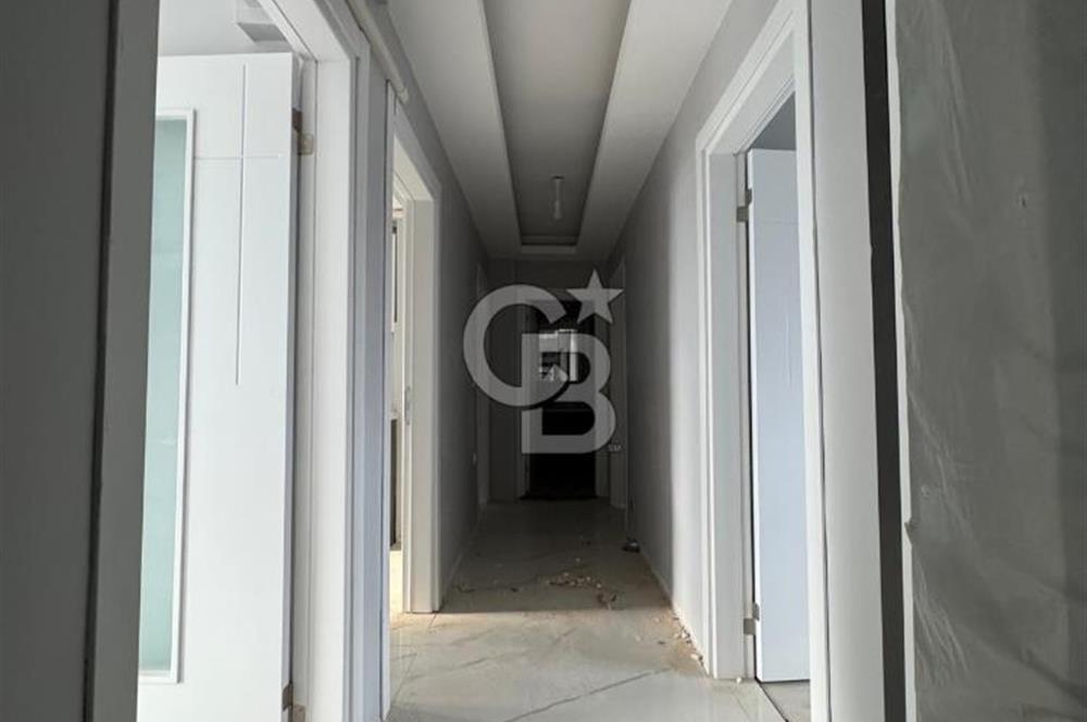 Torbalı Çiçek Park Sitesi'nde Cadde Üzeri Lüks 3+1 Satılık Daire