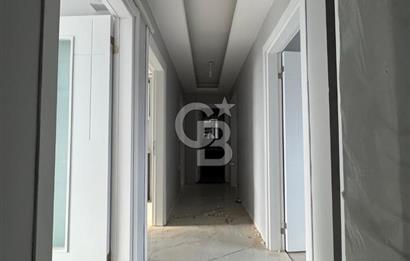 Torbalı Çiçek Park Sitesi'nde Cadde Üzeri Lüks 3+1 Satılık Daire