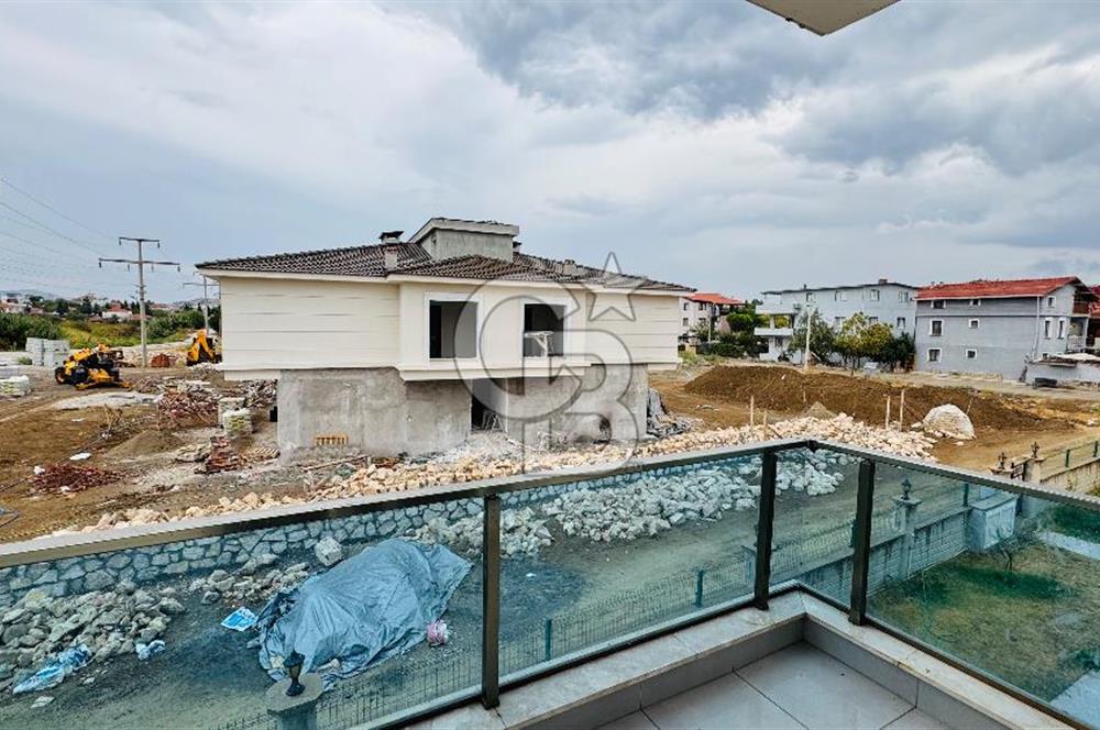 Foça Bağarası Kazım Dirik Mah. Kiralık 2+1 Daire