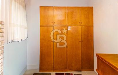 Foça Atatürk Mah. Satılık 2+1 Bahçe Katı Daire