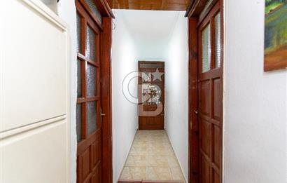 Foça Atatürk Mah. Satılık 2+1 Bahçe Katı Daire