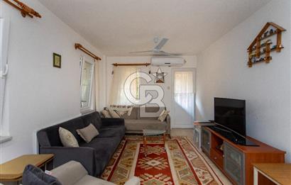 Foça Atatürk Mah. Satılık 2+1 Bahçe Katı Kapalı Mutfaklı Daire