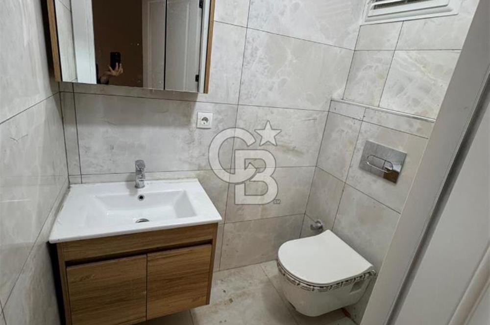 Sancaktep de Atatürk Caddesine Cephe Düz Giriş Kiralık Dükkan