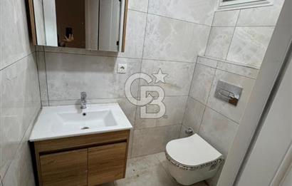 Sancaktep de Atatürk Caddesine Cephe Düz Giriş Kiralık Dükkan
