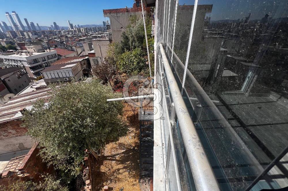 BAYRAKLI DA 2 KATLI 2 DAİRELİ TADİLATLI 146 M2 ARSA İÇERİSİNDE MÜSTAKİL EV 