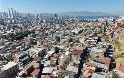 BAYRAKLI DA 2 KATLI 2 DAİRELİ TADİLATLI 146 M2 ARSA İÇERİSİNDE MÜSTAKİL EV 