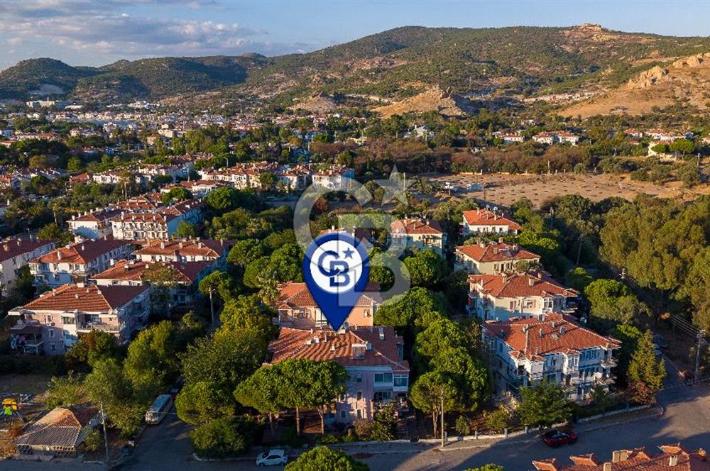 Foça Atatürk Mah. Satılık 2+1 Bahçe Katı Kapalı Mutfaklı Daire