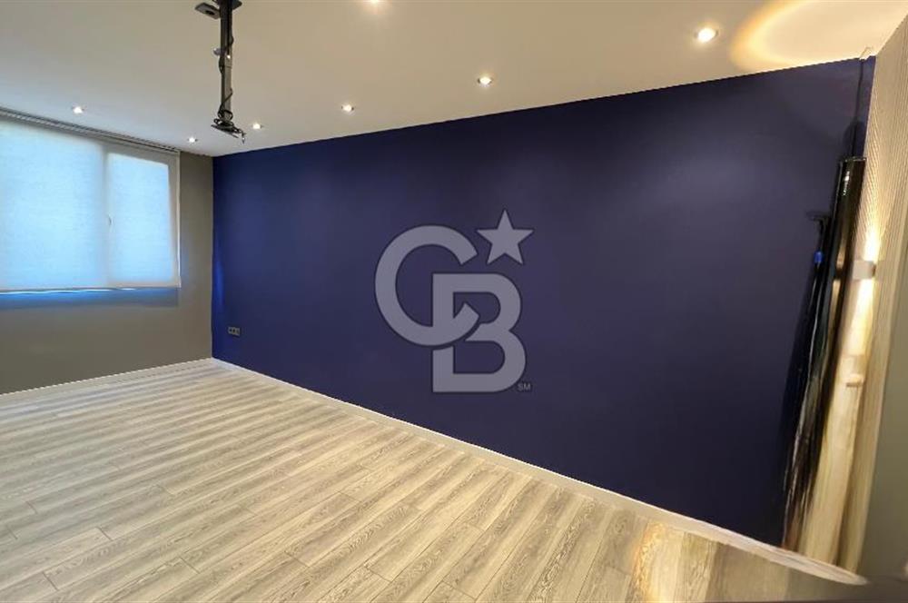 Bayraklı Manas Blv Folkart Tower's Karşısı Geniş Ofis