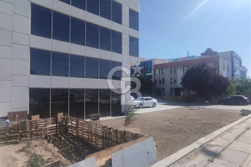 İvedik OSB'de Satılık 750m² Komple Bina (Sıfır)