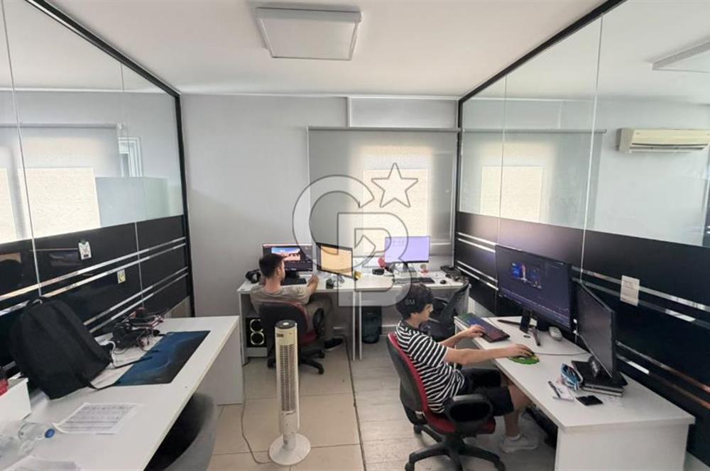 Folkart Tower's Karşısı Cadde Üzeri Teraslı Kiralık Ofis
