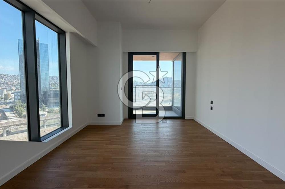 Folkart Nova'da Deniz Manzaralı Teraslı 4+1 Kiralık Rezidans