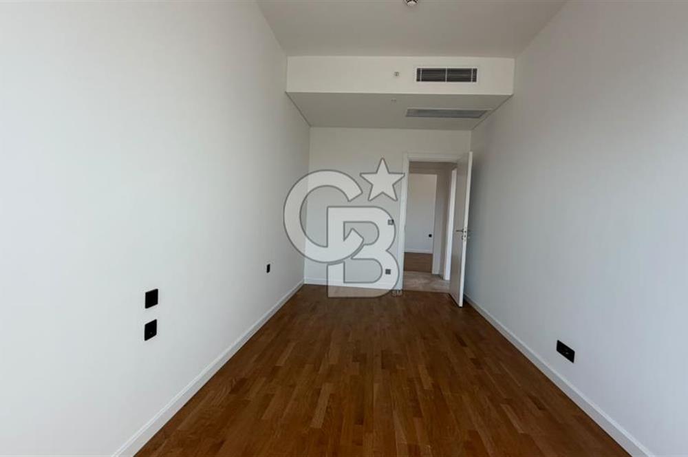 Folkart Nova'da Deniz Manzaralı Teraslı 4+1 Kiralık Rezidans