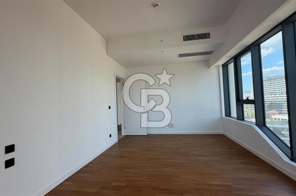 Folkart Nova'da Deniz Manzaralı Teraslı 4+1 Kiralık Rezidans