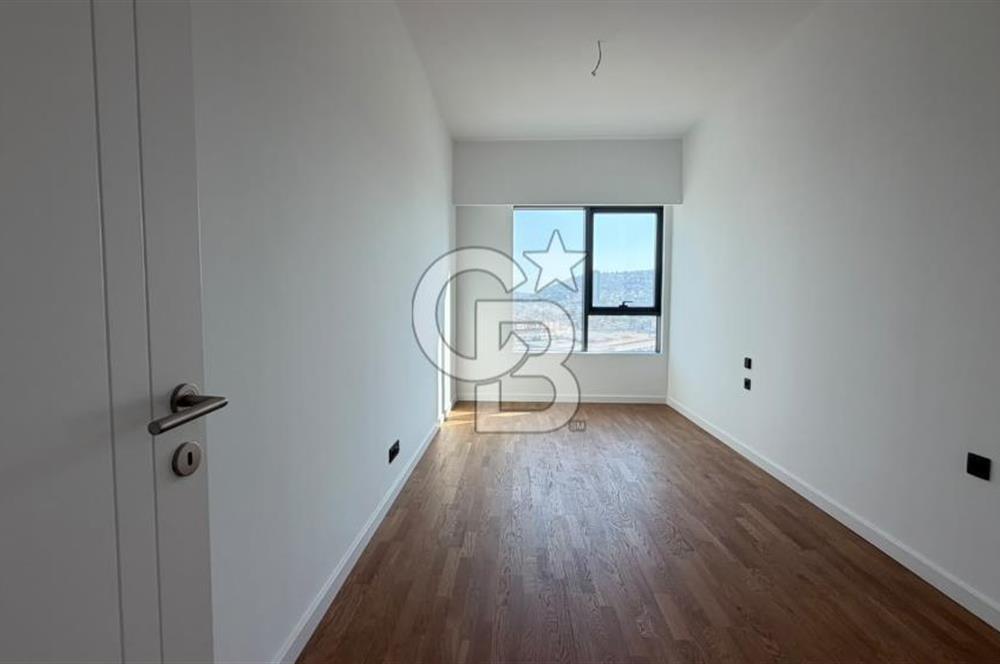 Folkart Nova'da Deniz Manzaralı Teraslı 4+1 Kiralık Rezidans