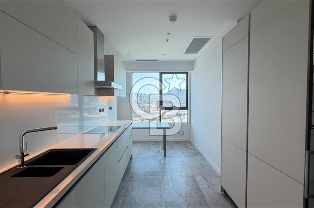 Folkart Nova'da Deniz Manzaralı Teraslı 4+1 Kiralık Rezidans