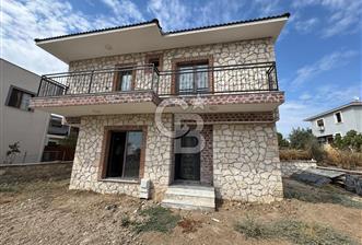 Foça Yenibağarası'nda Satılık 2+1 Bahçeli Dubleks - 11 - 375471