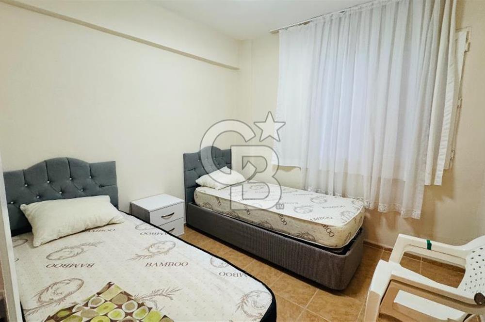 Foça Atatürk Mah. Kiralık 3+1 Eşyalı Bahçe Katı Daire