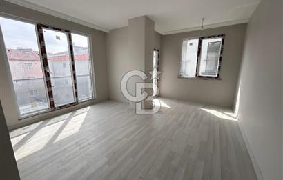 CADDE ÜZERİNDE OTOPARKLI 3+1 ÜST DUBLEKS DAİRE