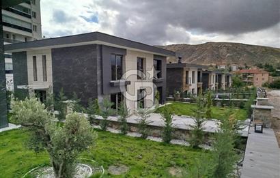 ALACAATLI MAHALLESİ, 7+1 AKILLI EV SİSTEMLİ, NET 390 M2, SATILIK VİLLA 