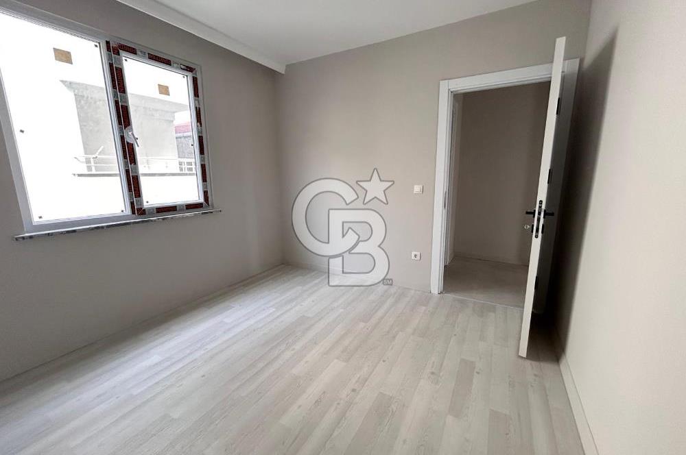 CADDE ÜZERİNDE SIFIR OTOPARKLI 2+1 ARA KAT DAİRE
