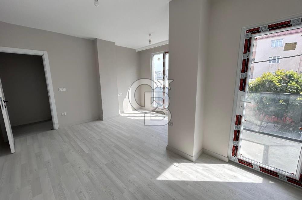 SIFIR OTOPARKLI CADDE ÜZERİ ARA KAT 2+1 DAİRE