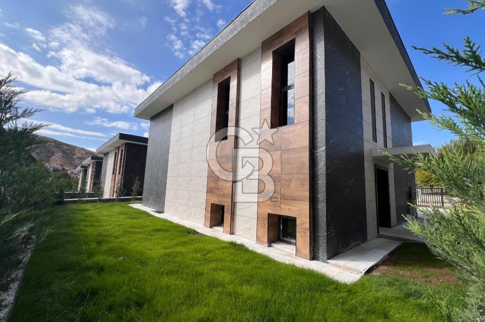ALACAATLI MAHALLESİ, 7+1 AKILLI EV SİSTEMLİ, NET 390 M2, SATILIK VİLLA 