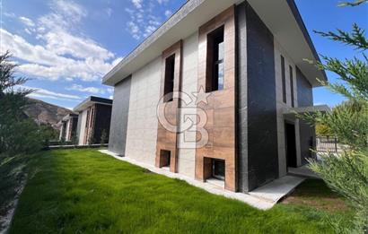 ALACAATLI MAHALLESİ, 7+1 AKILLI EV SİSTEMLİ, NET 390 M2, SATILIK VİLLA 